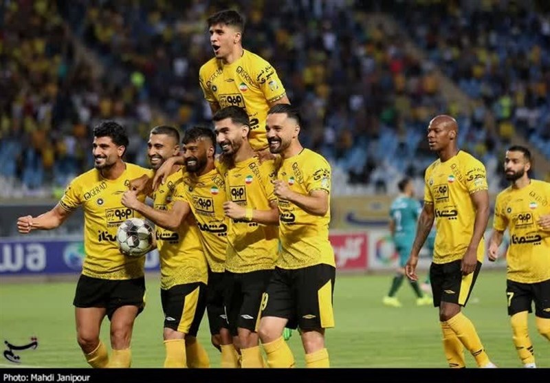 لیگ برتر فوتبال , تیم فوتبال پرسپولیس , تیم فوتبال استقلال , تیم فوتبال صنعت نفت آبادان , تیم فوتبال پیکان تهران , تیم فوتبال سپاهان اصفهان , 
